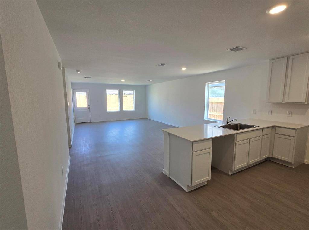 Baytown, TX 77521,9231 Coral Trout WAY
