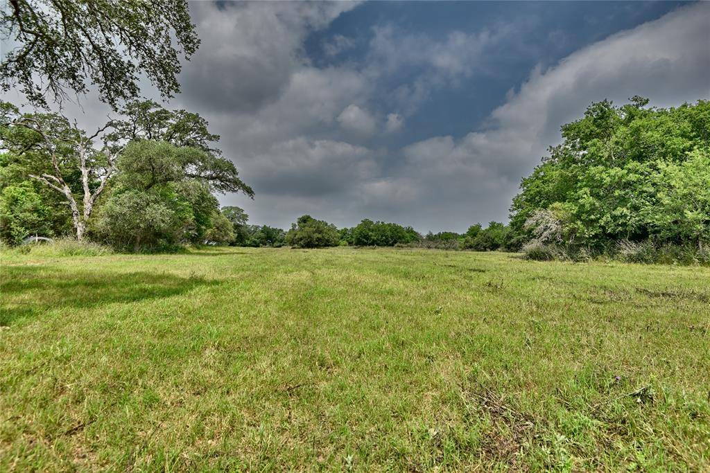 Flatonia, TX 78941,000 FM 609