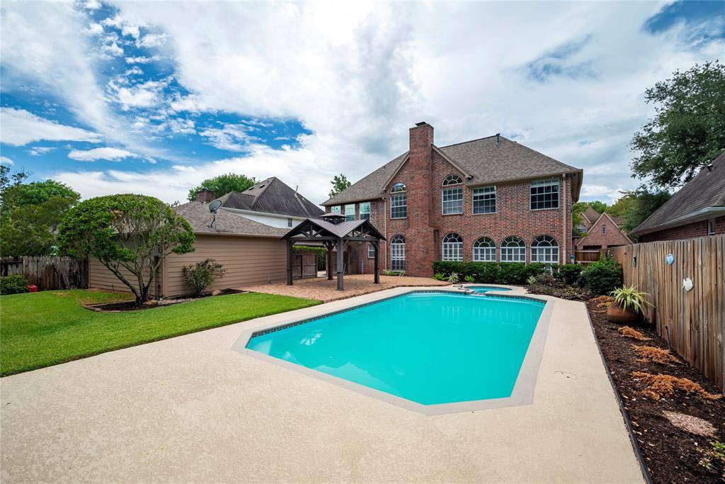 Sugar Land, TX 77479,1726 Forestlake DR