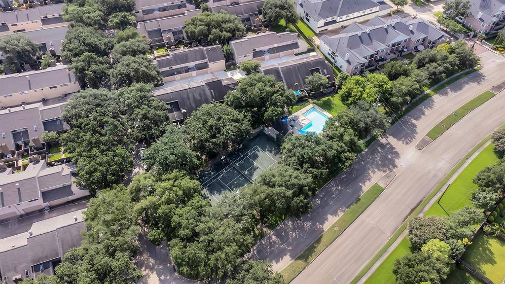 Houston, TX 77082,13967 Hollowgreen DR