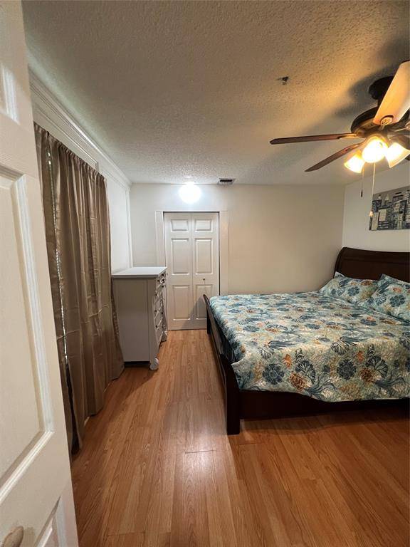 Houston, TX 77017,8141 Glenbrook DR