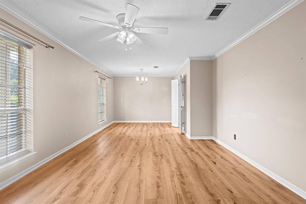 Beaumont, TX 77706,1370 Shakespeare DR