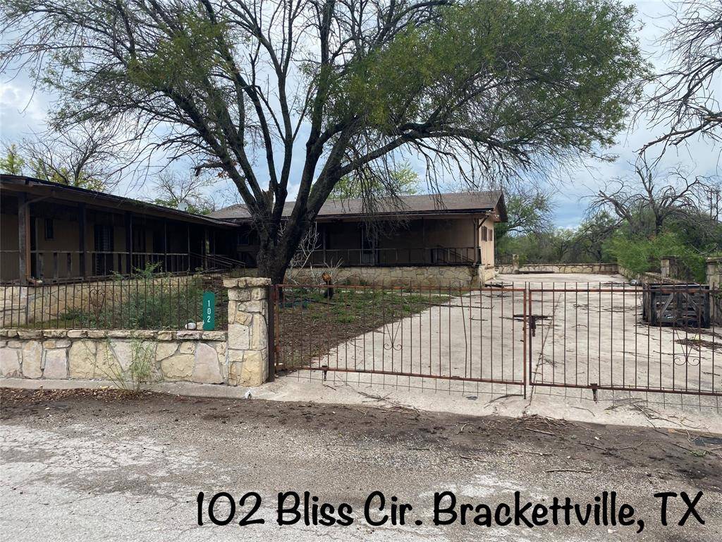 Brackettville, TX 78832,102 Bliss CIR