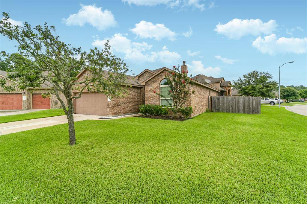 Crosby, TX 77532,2302 Deer Trace CT