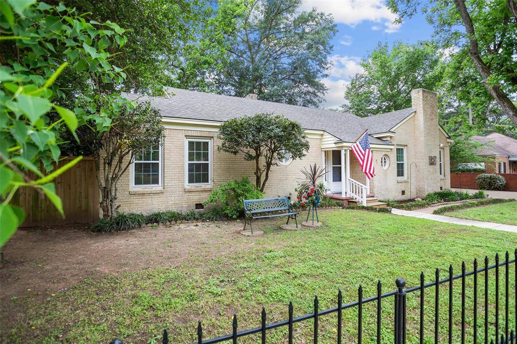 Crockett, TX 75835,419 E Bell AVE