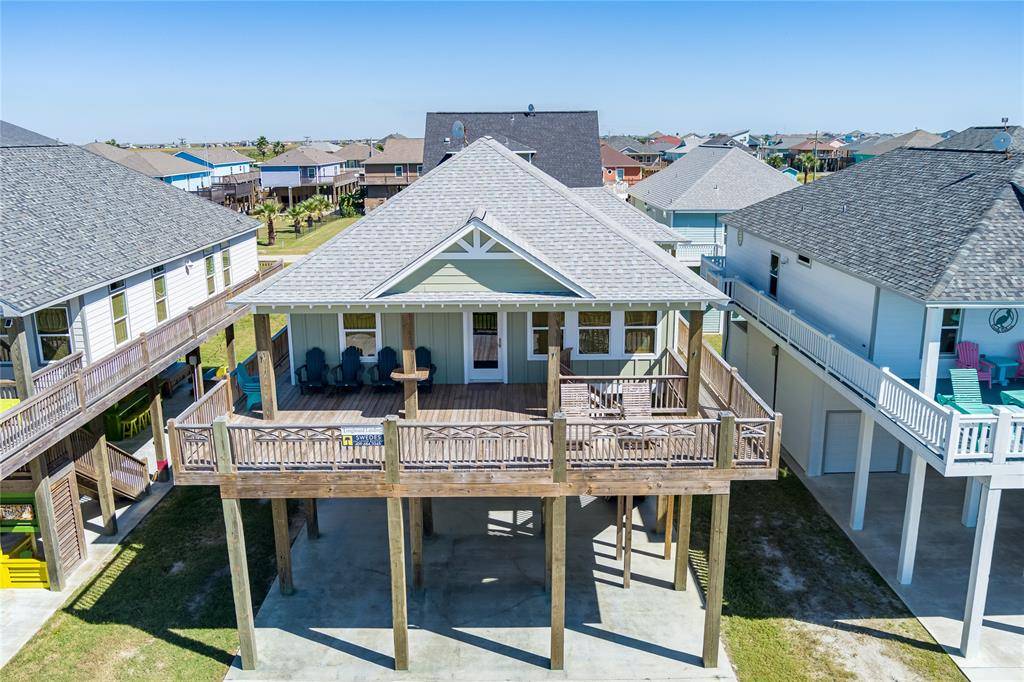 Crystal Beach, TX 77650,968 Pelican LN