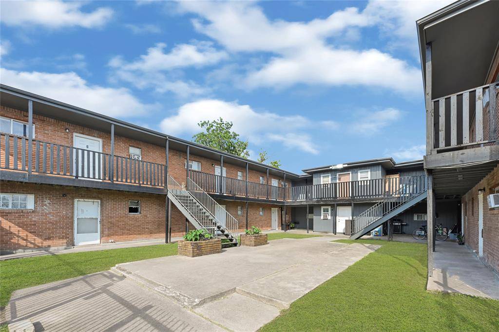 Houston, TX 77021,6518 Weston ST #10