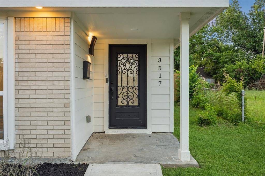 Houston, TX 77051,3517 DAWSON LN