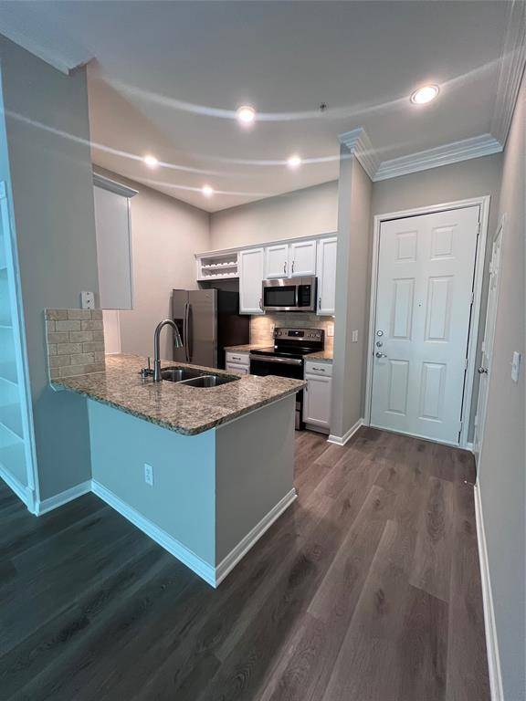 Houston, TX 77007,5353 Memorial Drive #2073