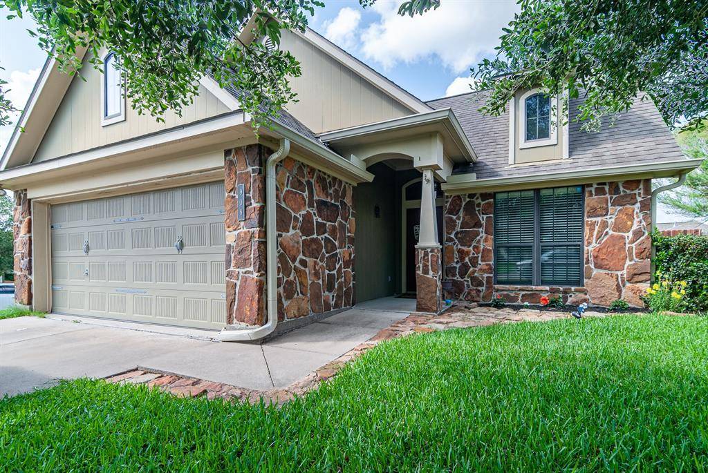 Brenham, TX 77833,908 Cobble Gate DR