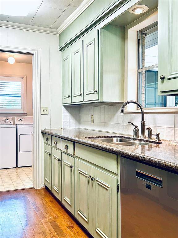 La Grange, TX 78945,736 Sarah Jo ST