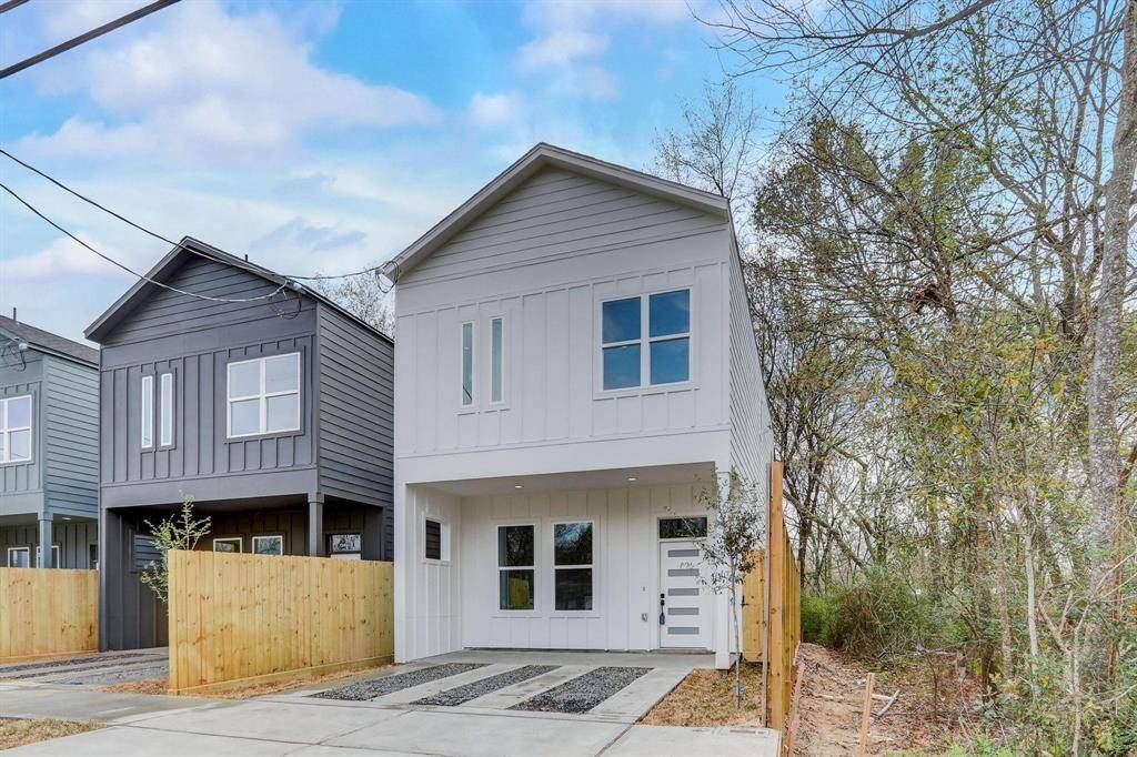 Houston, TX 77088,1215 Dewalt ST