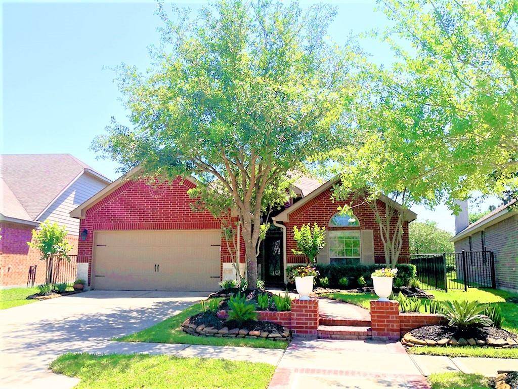 Cypress, TX 77433,18911 Cove Mill LN