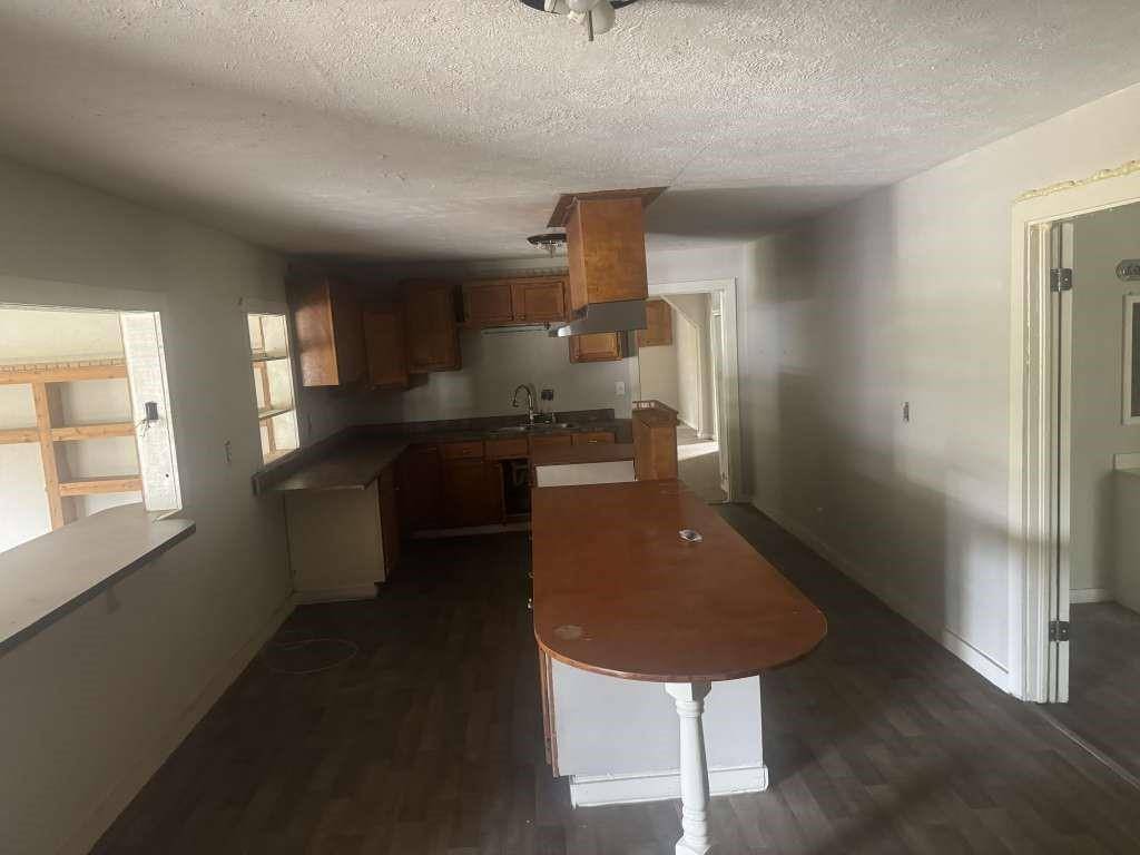 Vidor, TX 77662,630 W Railroad ST