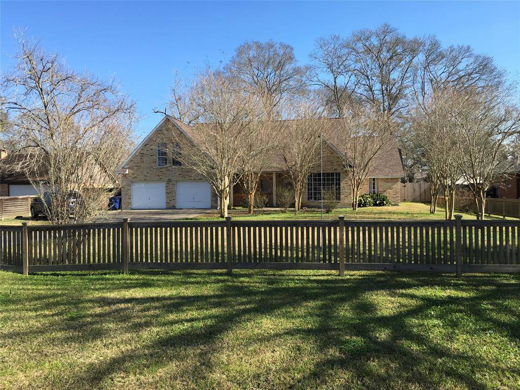 Sweeny, TX 77480,1208 E 7th Street