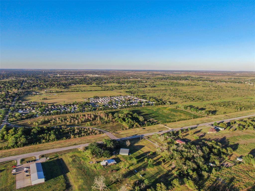 Angleton, TX 77515,220 (171ac) COUNTY RD