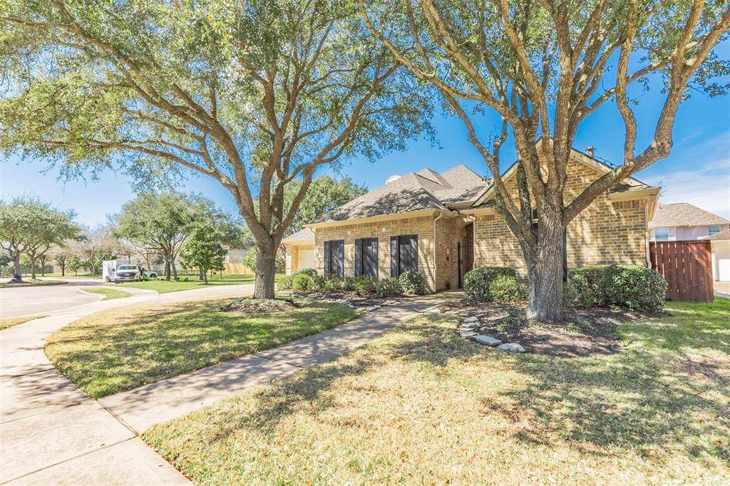 League City, TX 77573,928 Almond Pointe