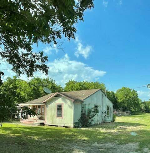 Alvin, TX 77511,5943 County Road 164