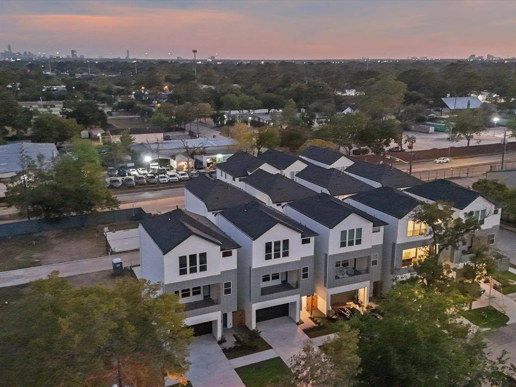 Houston, TX 77091,4830 Pinemont DR