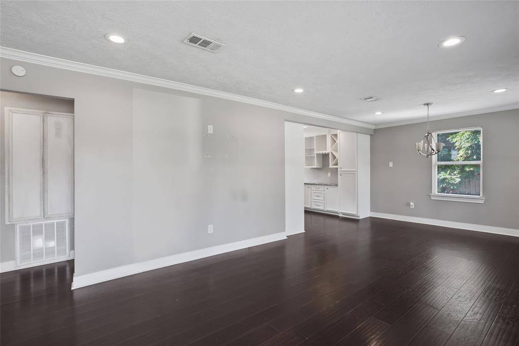 Houston, TX 77021,5250 Cosby ST