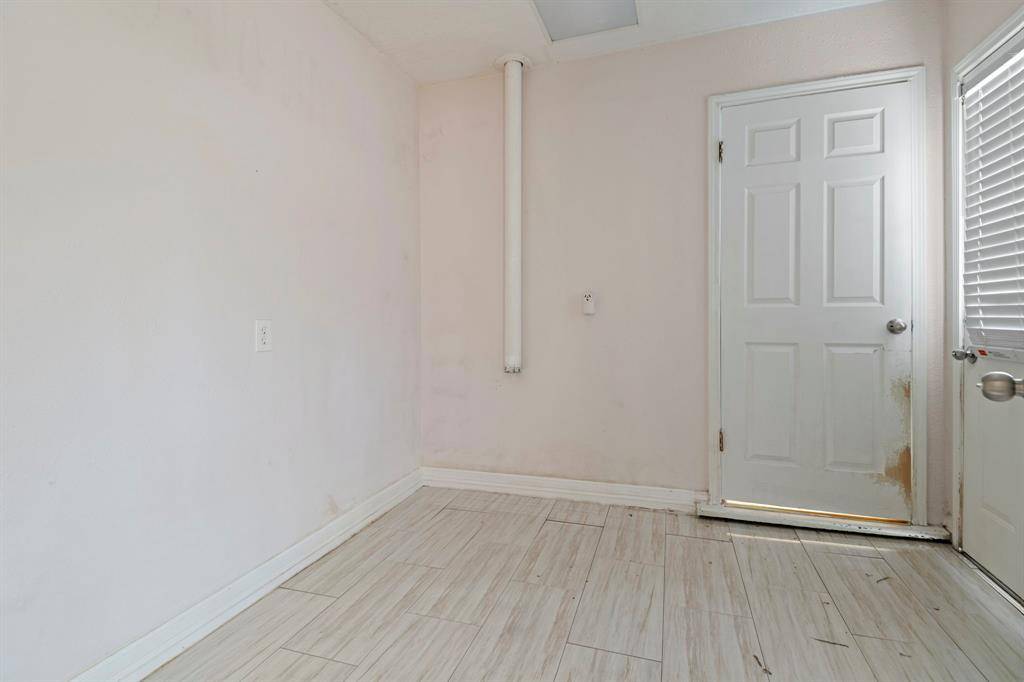 Houston, TX 77080,8631 Alcott DR