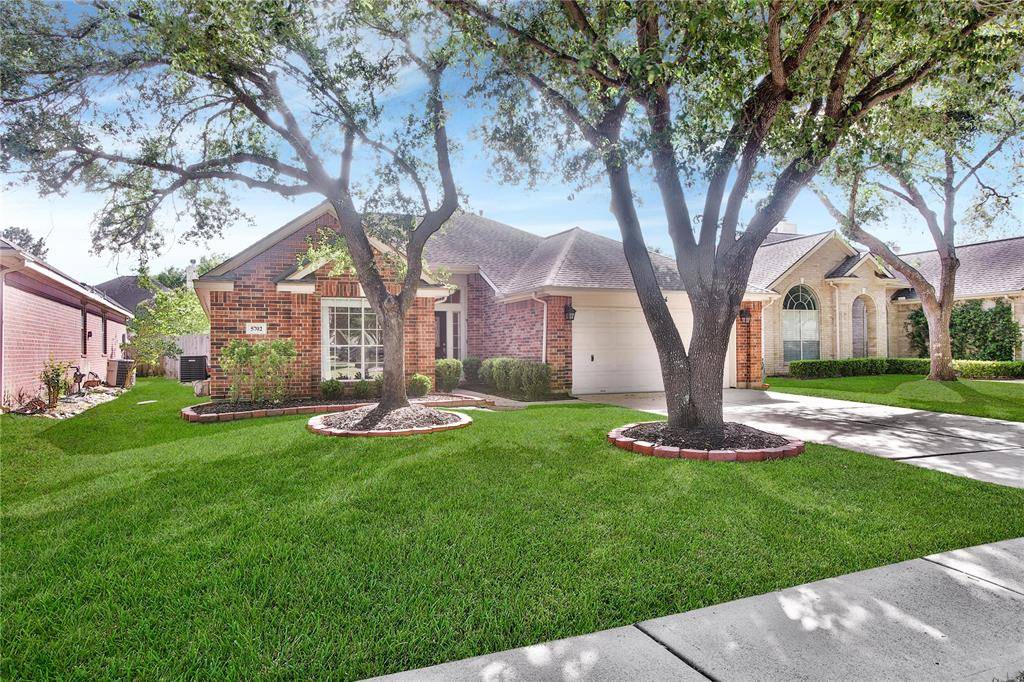 Katy, TX 77450,5702 Walkabout Way