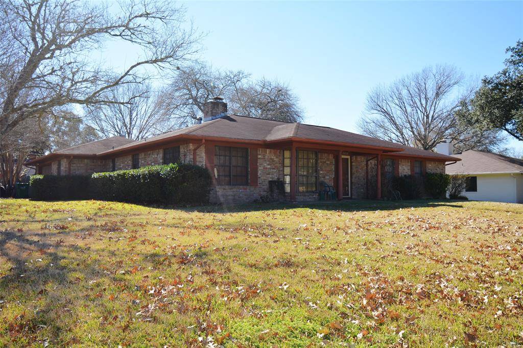 Brenham, TX 77833,1600 Leslie D LN