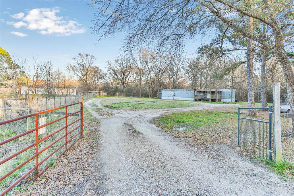 Huntsville, TX 77320,10 Purple Martin ST