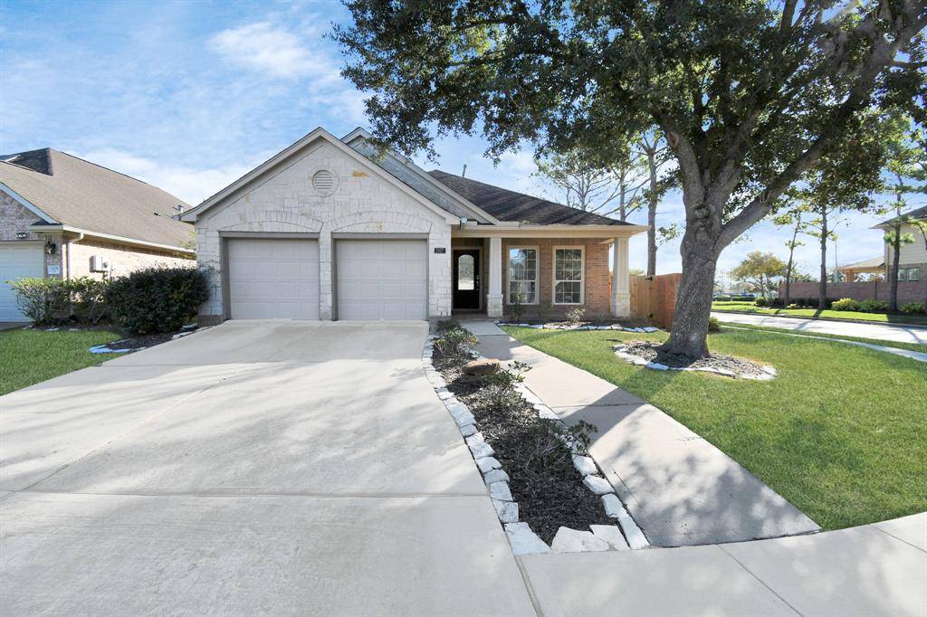 Pearland, TX 77584,2107 Breezeway LN