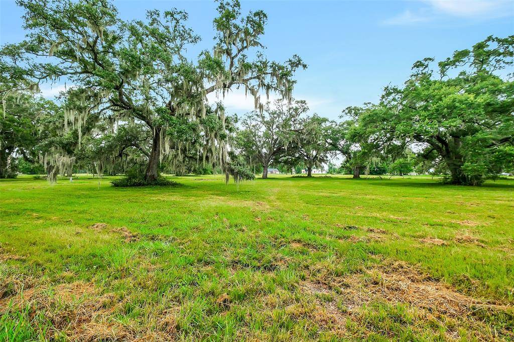 Angleton, TX 77515,730 & 736 Rancho Chico CT