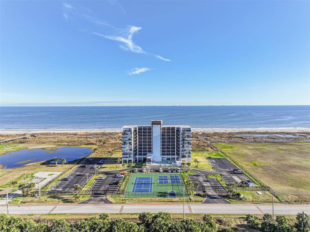 Galveston, TX 77550,415 E Beach DR #506