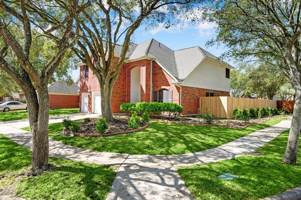 Sugar Land, TX 77479,102 Lindencrest CT