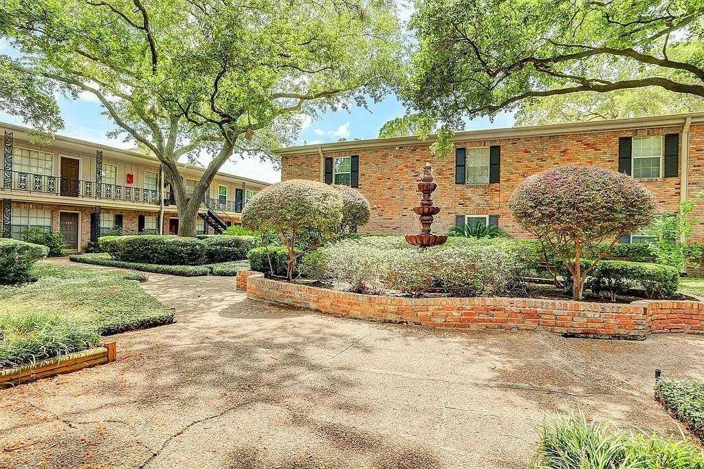 Houston, TX 77027,3224 Timmons LN #108