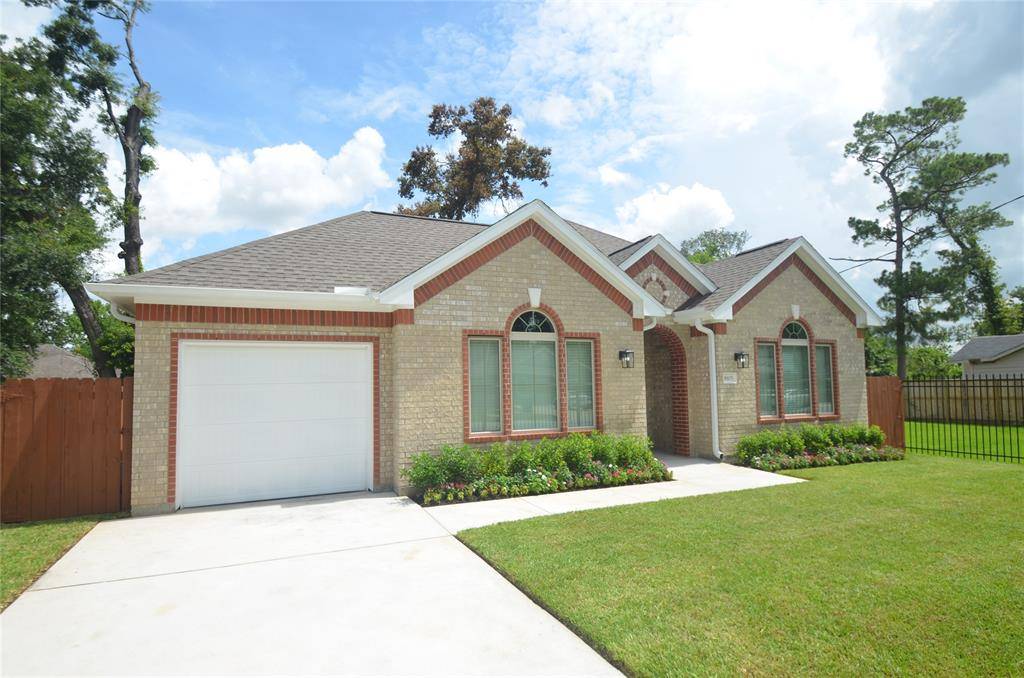 Houston, TX 77028,8105 Laura Koppe RD