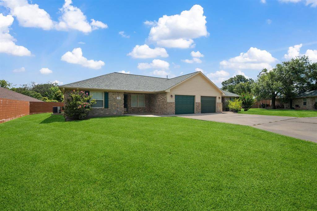 Highlands, TX 77562,480 W Houston ST