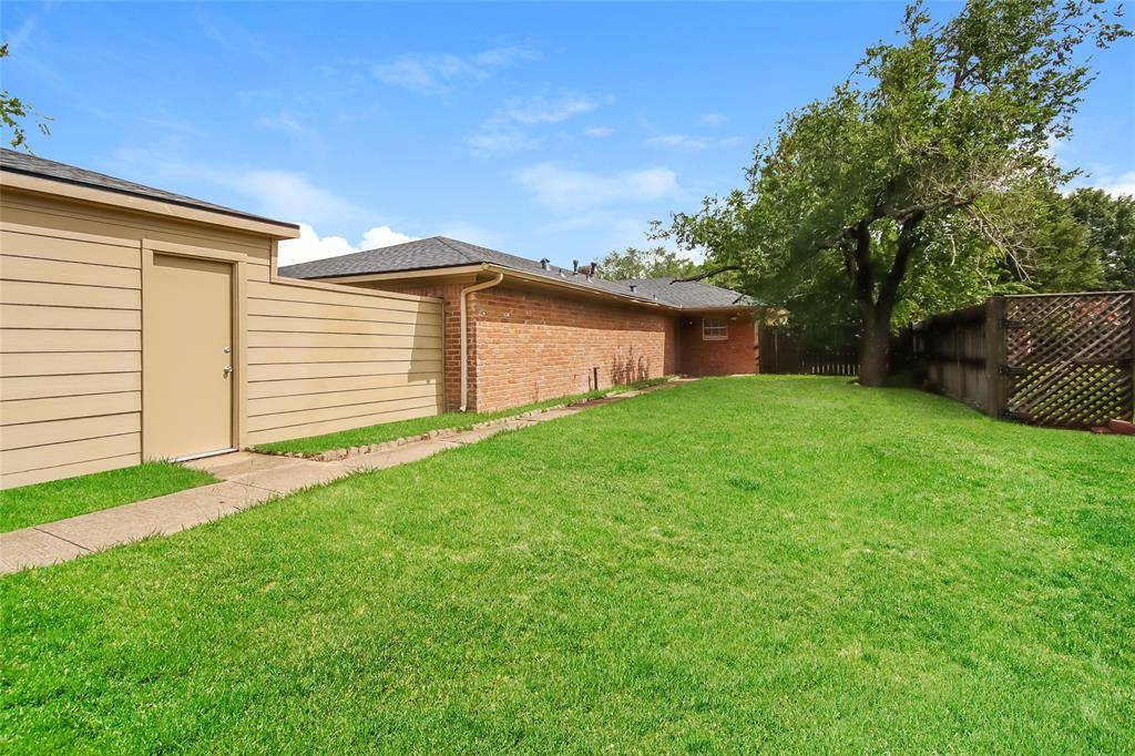 Sugar Land, TX 77498,14003 Apple DR