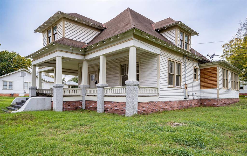 Brenham, TX 77833,307 Pecan ST