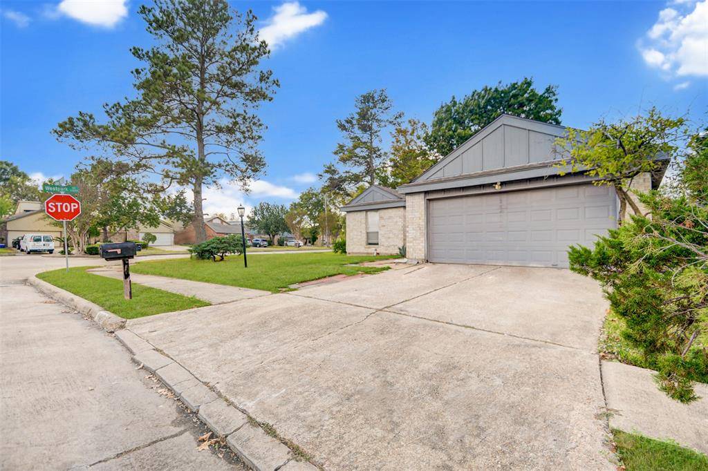 Houston, TX 77082,3420 S Briar Knoll DR