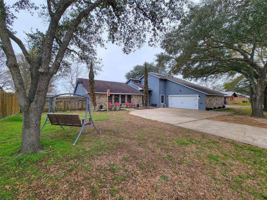 Bellville, TX 77418,1512 Bell Oaks DR