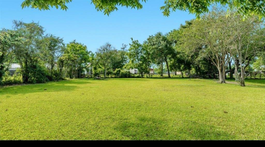 La Marque, TX 77568,909 Cedar Drive DR