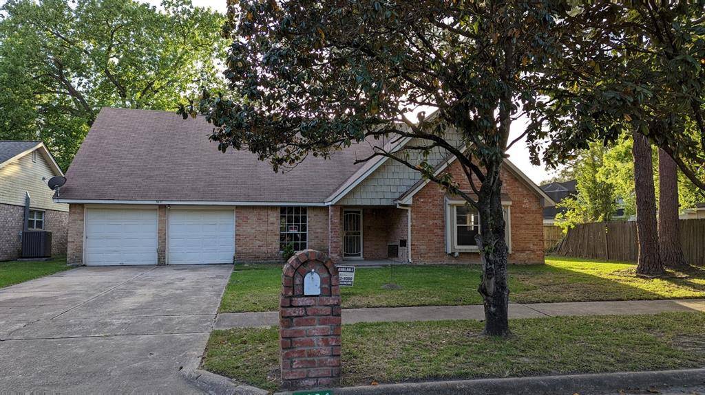 Houston, TX 77088,7631 White Fir DR