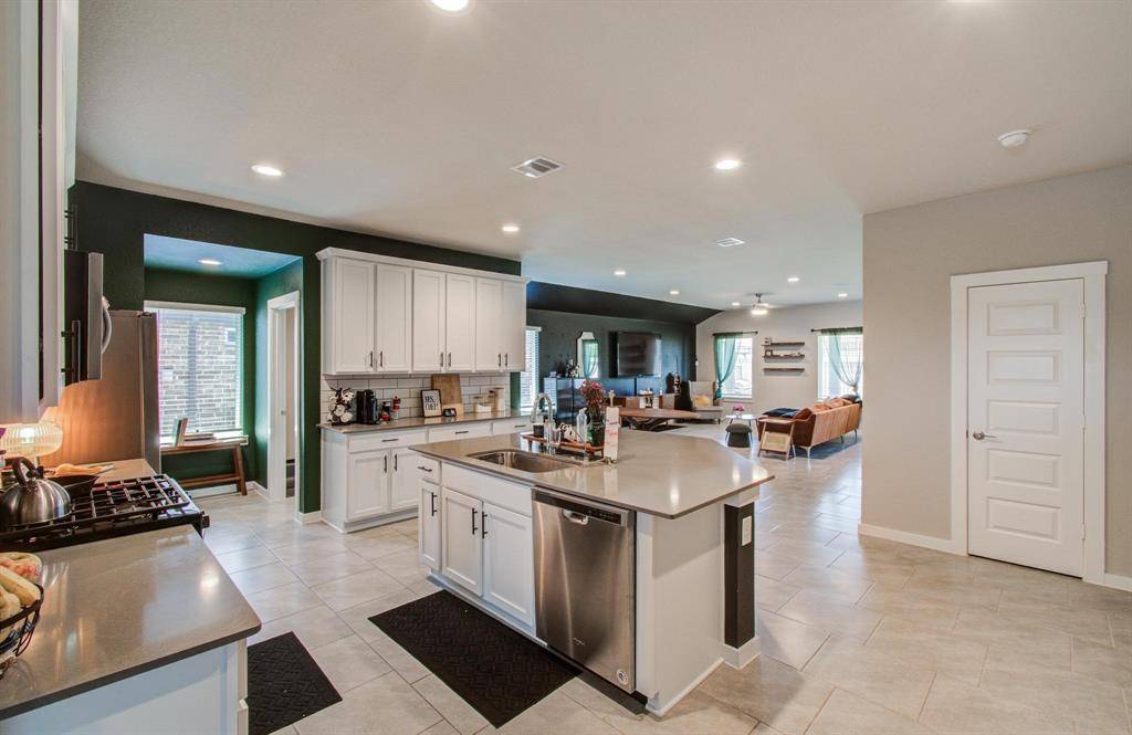 Katy, TX 77494,3718 Sparkman LN