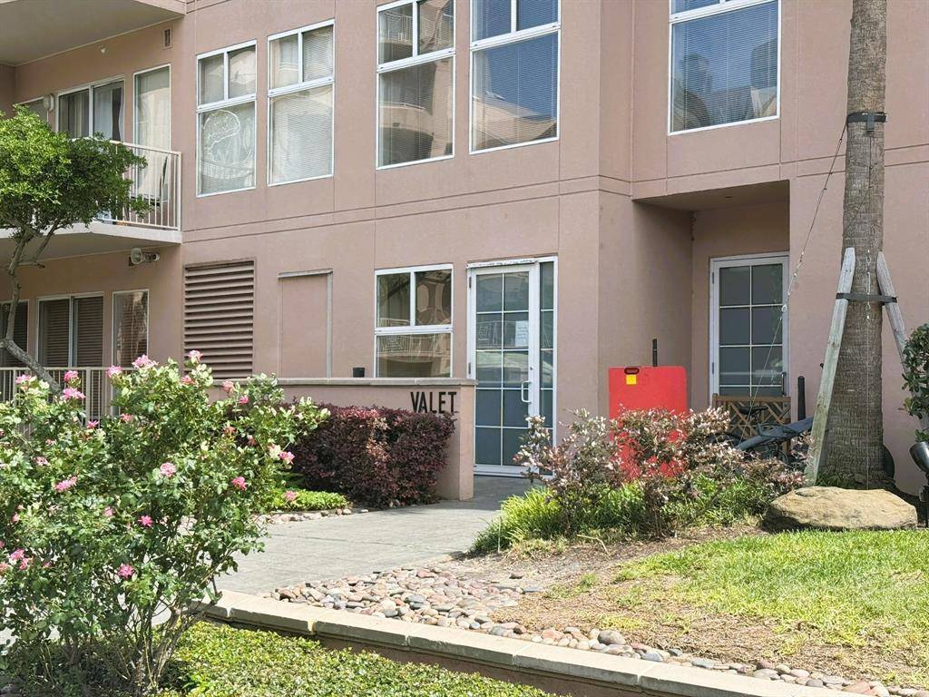 Houston, TX 77056,3505 Sage RD #602