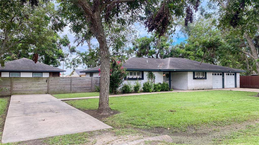 Brazoria, TX 77422,213 Avenue B