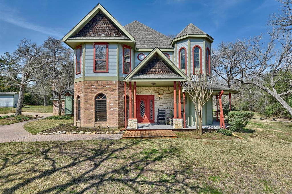 Brenham, TX 77833,5430 Hillside LN