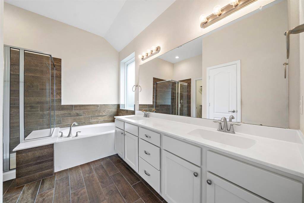 Brookshire, TX 77423,29907 Tallow Grove LN