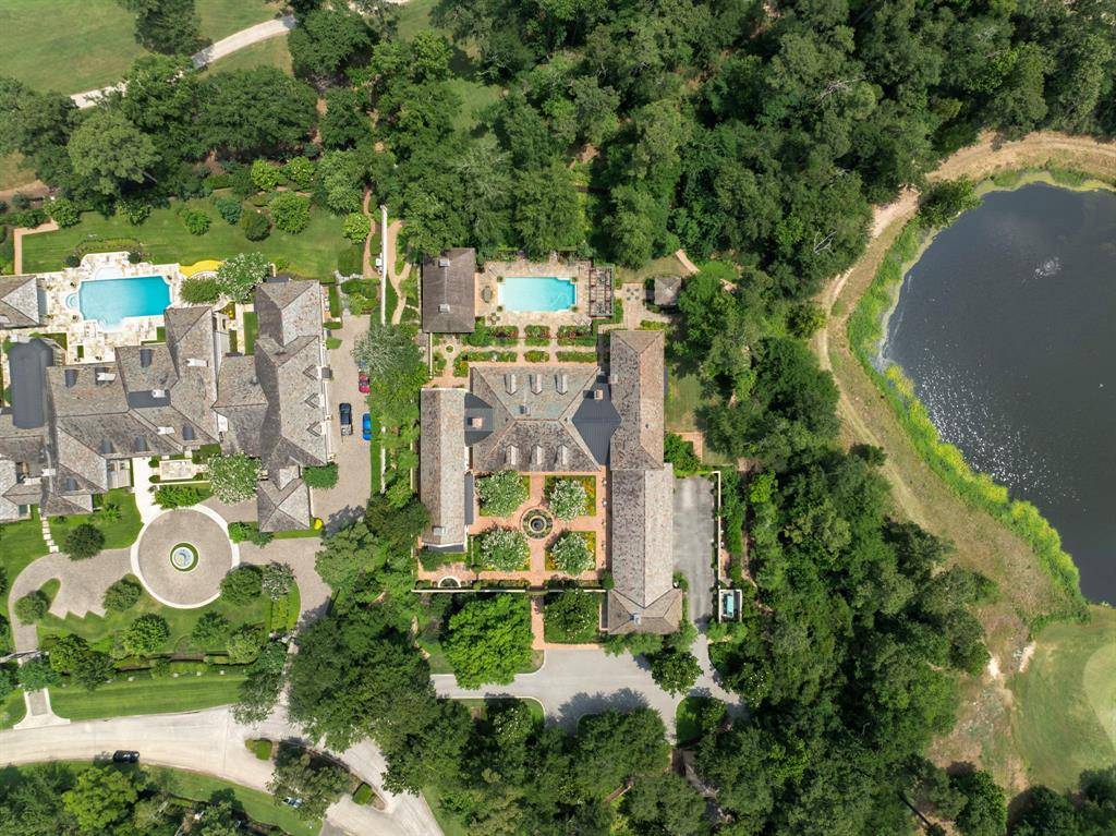 The Woodlands, TX 77382,2 Grand Colonial DR