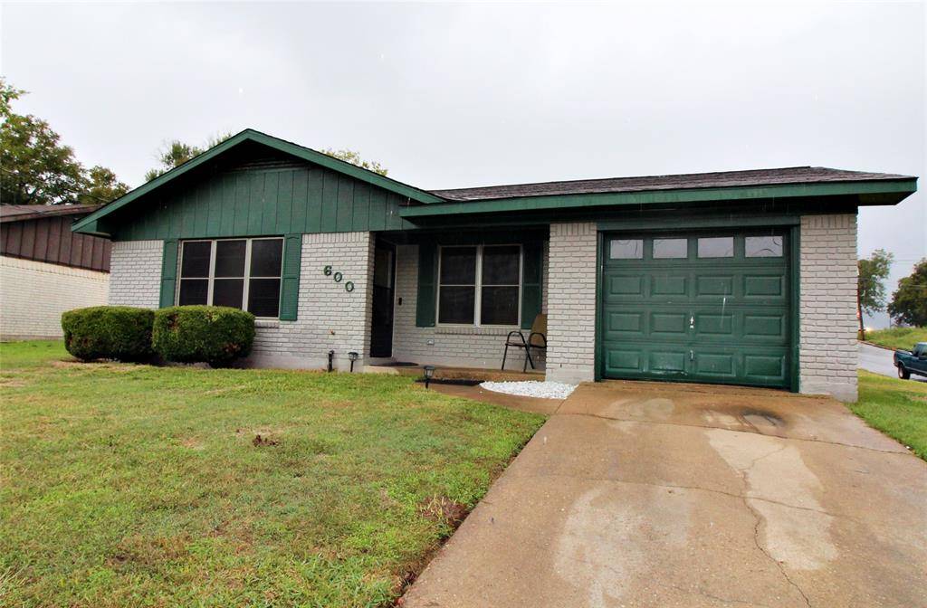 Brenham, TX 77833,600 Blue Jay ST