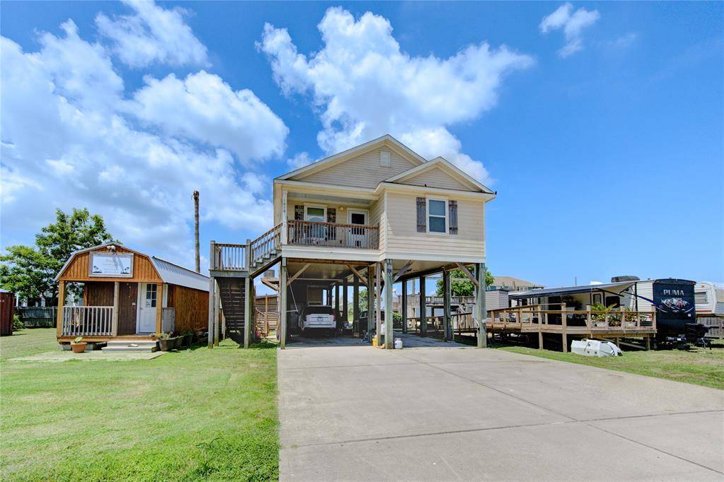 Crystal Beach, TX 77650,1098 Canal W