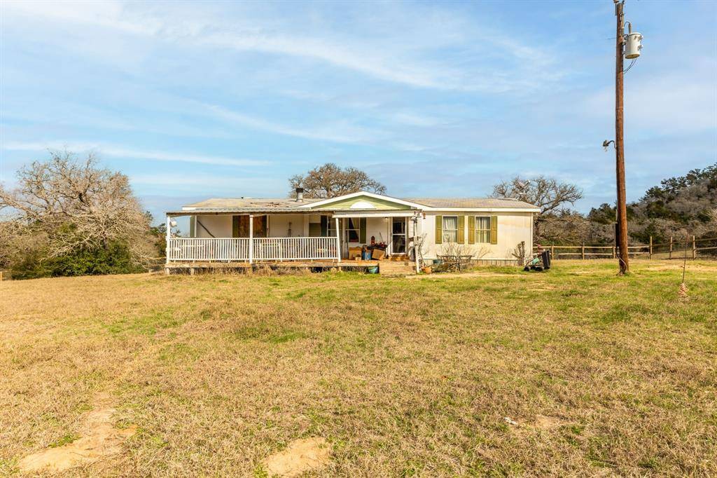 Mcdade, TX 78650,1539 Private Road 3051